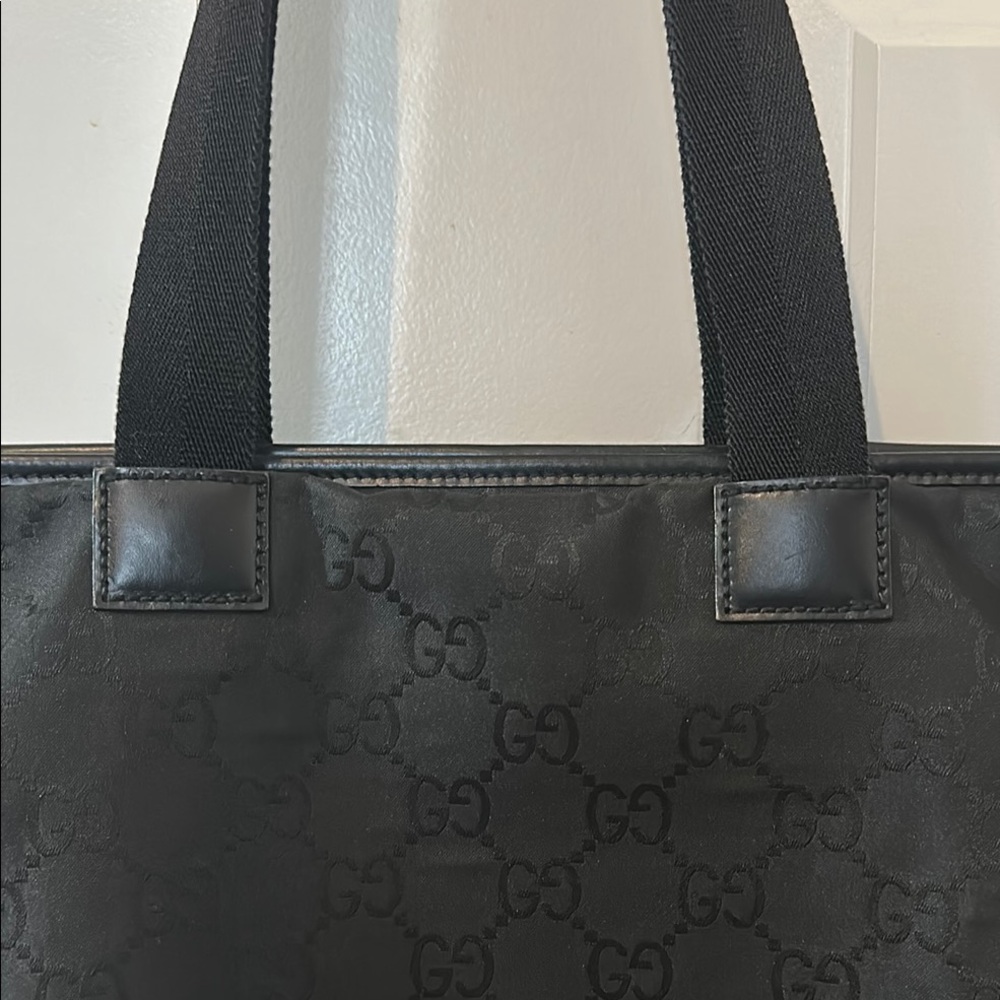 Gucci Black Canvas Tote Bag with Minimalist Design - Picture 5 of 15